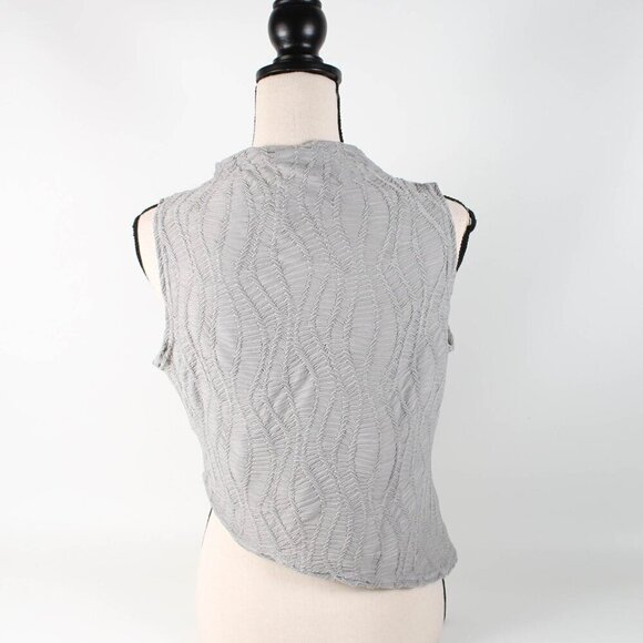 Boohoo Petite High Neck Textured Top - NWT - Size 10 - Picture 4 of 9